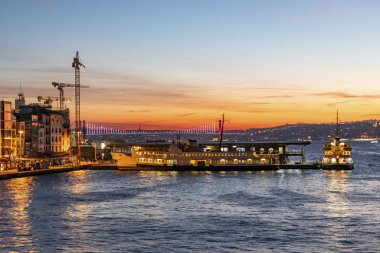 İstanbul, 26 Şubat 2020. İstanbul 'dan manzara ve şehir manzarası gün doğumunda ve sabahın erken saatlerinde.