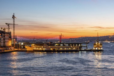 İstanbul, 26 Şubat 2020. İstanbul 'dan manzara ve şehir manzarası gün doğumunda ve sabahın erken saatlerinde.
