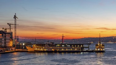 İstanbul, 26 Şubat 2020. İstanbul 'dan manzara ve şehir manzarası gün doğumunda ve sabahın erken saatlerinde.