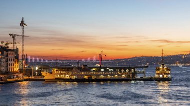 İstanbul, 26 Şubat 2020. İstanbul 'dan manzara ve şehir manzarası gün doğumunda ve sabahın erken saatlerinde.