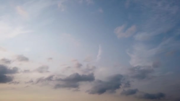 Luftbewegungen Himmel Bei Trübem Wetter — Stockvideo