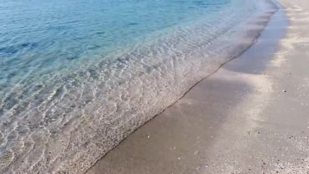 Kristal Berrak Deniz Kumlu Dalgalar — Stok video