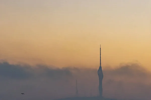 Istanbul Turkey March 2020 Camlica Tower Sunrise Early Morning — стоковое фото