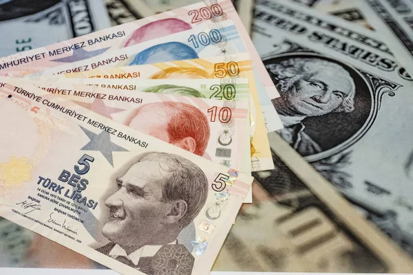 背景上的特写土耳其里拉钞票 — 图库照片