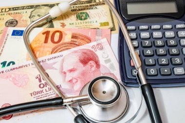 Stetoskop ile banknotlardaki kripto para birimlerini kapat