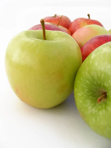 Meilleures photos de pommes rouges vertes et jaunes pour une vie saine — Photo