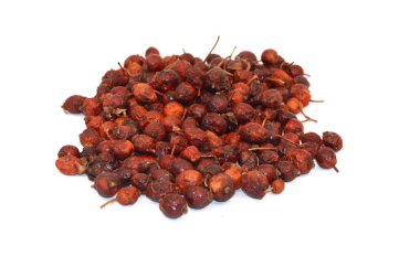 Kuru kış için kuşburnu ve kuşburnu çayı