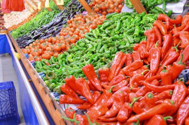 Meyve ve sebze satış Bakkal mağazalar ve marketler