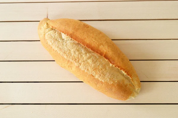 Bolsa de salmón en el horno pan, pan turco, pan caliente fresco, delicioso pan de trigo, pan horneado con madera , — Foto de Stock