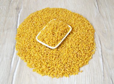 Büyük bulgur, büyük bulgur, bütün pirinç bulgur, sarı bulgur, bulgur pilav, hindi bulguru, Türk bulguru. Doğal ve organik bulgurlar.