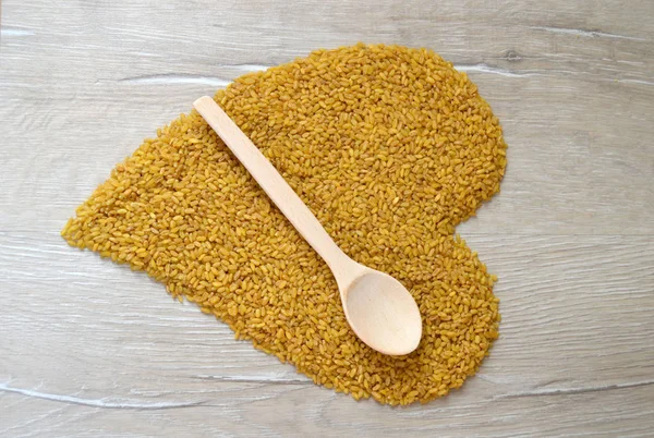 Büyük bulgur, bulgur büyük ölçekli, kalp şeklinde cog korse, bulgur aşk, Türkiye bulgur, Türk bulgur. Doğal ve organik bulgur