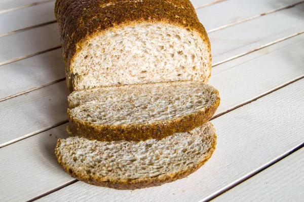 全粒小麦の健康パン、ふすまパン、トルコのふすまパン、異なる概念でパンの写真, — ストック写真