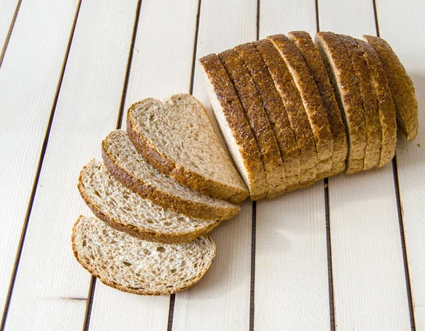 Vollkornbrot, Kleiebrot, türkisches Kleiebrot, Bilder von Brot in verschiedenen Konzepten, — Stockfoto