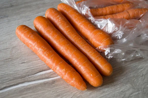 Cenouras laranja em vários tamanhos, apenas imagens de cenoura — Fotografia de Stock