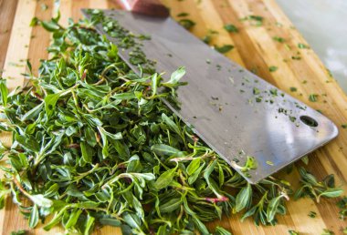 Satır satır, ot, yemek pişirmek için satır