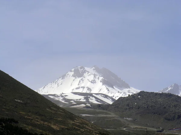 터키, 여름 erciyes 산 그림에서에서 Erciyes 산 그림 — 스톡 사진