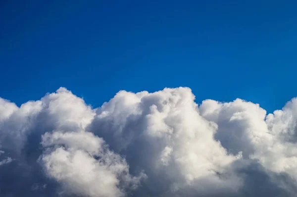 cloud pictures, interesting and different forms of cloud pictures,interesting clouds in the blue sky, cloud clusters,