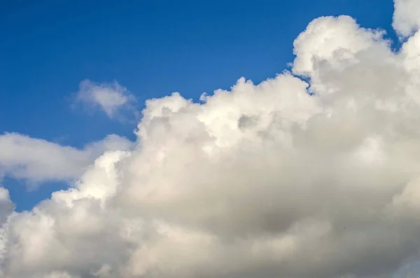 cloud pictures, interesting and different forms of cloud pictures,interesting clouds in the blue sky, cloud clusters,