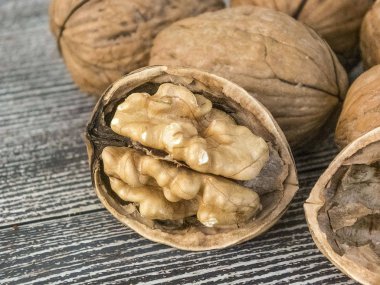 Fotoğraf kuru kabuklu ceviz, Kuru ceviz içinde Kuru kabuklu ceviz resimleri beyaz arka plan ile,