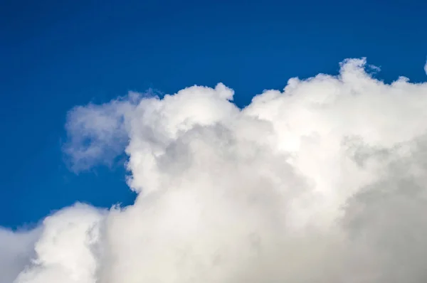 cloud pictures, interesting and different forms of cloud pictures,interesting clouds in the blue sky, cloud clusters,