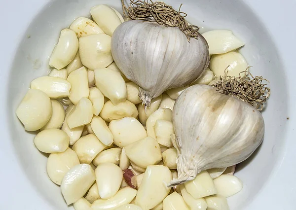 Pictures Peeled Garlic Garlic Peeled Cleaned Plates — Stock Photo, Image