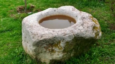 eski klasik mermer oyma taş oluk