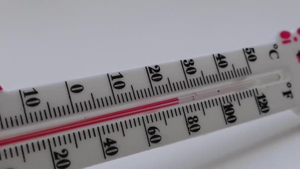 Θερμόμετρο Σπίτι Και Ιδανική Θερμοκρασία Στο Σπίτι — Αρχείο Βίντεο