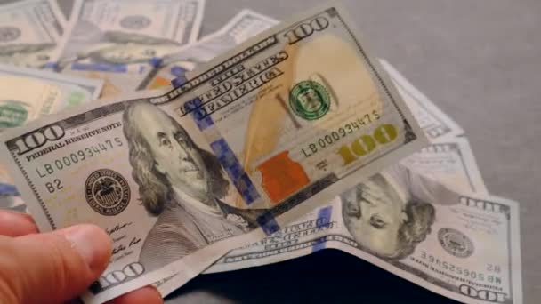 Een Groot Bedrag Van 100 Usd Dollars Bankbiljetten — Stockvideo