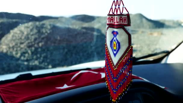 Turkish Handicrafts Knitted Automobile Mashallah Handwritten Decor Pearl Ornament — Stock Video