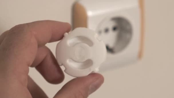 Aparelhos Protecção Crianças Para Tomadas Eléctricas — Vídeo de Stock