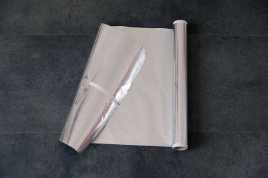 Alüminyum folyo, rulo şeklinde alüminyum folyo, fırında pişirmek için alüminyum folyo.