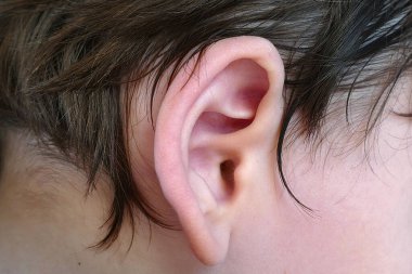 Bebek kulağı, bebeklerde kulak enfeksiyonu, küçük bebeğin kulağı.,