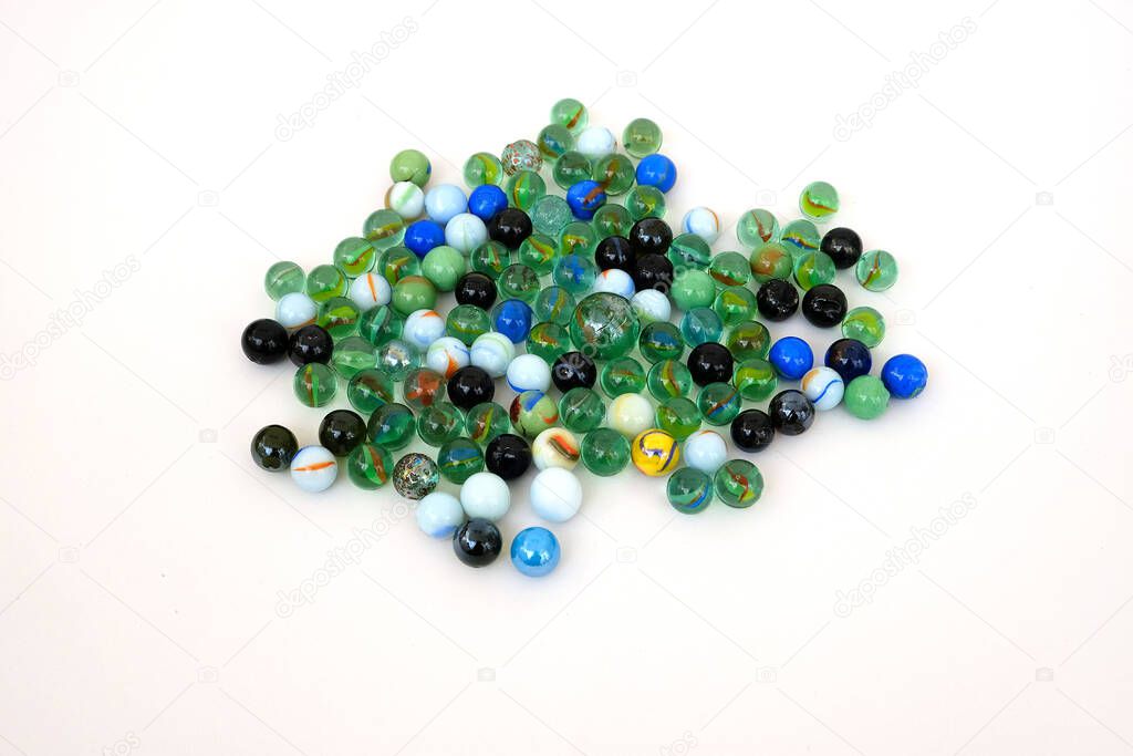 glass marbles from the children's games, to play the ball game,