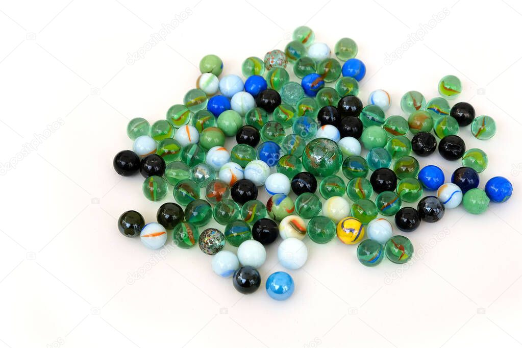 glass marbles from the children's games, to play the ball game,