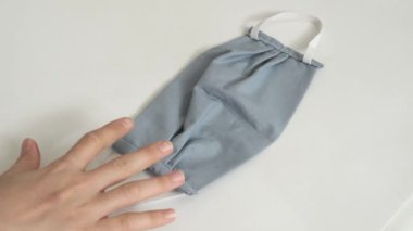 Seni hayata bağlayan bir maske, maskeli virüsten koruma.,