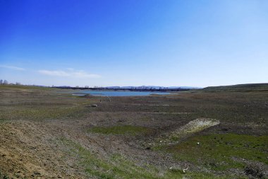 Küresel bir sorun kuraklık, küresel ısınma ve kuraklık, dünyada su sıkıntısı,