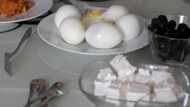 Todos Los Huevos Cocidos Pelados Para Desayuno — Vídeo de stock