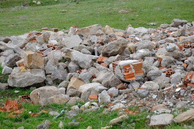 Çevresel yapı atığı, çevre kirliliği ve insanlarla kirlilik,
