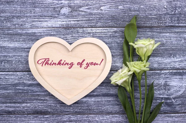 Cartão dos Namorados com texto Pensando em você — Fotografia de Stock