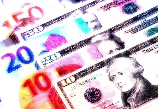 Geld achtergrond Amerikaanse dollars en euro verschillende denominaties. — Stockfoto