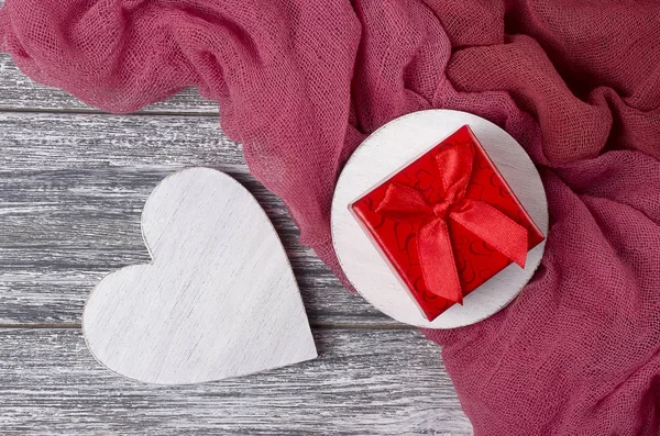 Valentines day still life wooden heart gift box on gray plank. — Stock Photo, Image