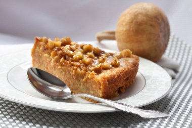 Ceviz ile kabak pasta parçası