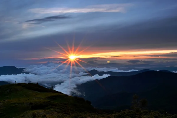 Karpatlar gün batımı