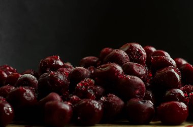 kiraz. kırmızı. Frost.