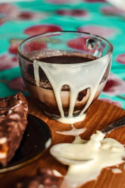 kaşığı konsantre süt