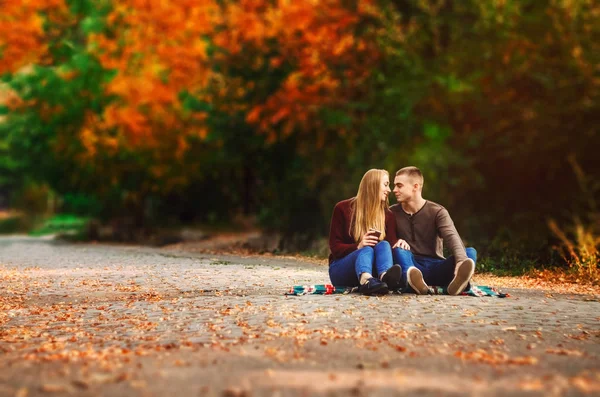 Couple Admiring Each Other Sit Blanket Travel Rest Golden Autumn — Stock Photo, Image