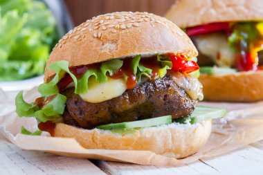 Seitan - vejetaryen et ile vejetaryen burger