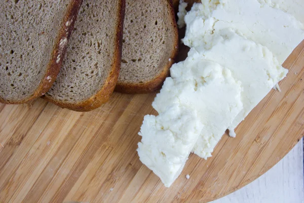 Panneer tradicional de queso indio con trozos de pan — Foto de Stock