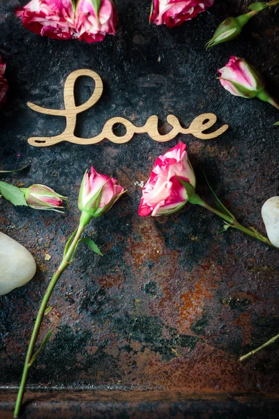 Rustik arka plan - Sevgililer günü arka plan üzerinde kelime aşk