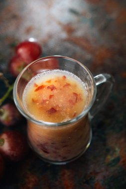 Kokteyl, taze ve lezzetli üzüm.